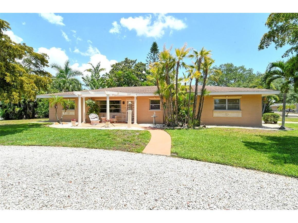 3225 Duncan Way Sarasota FL 34239 A4613963 image1