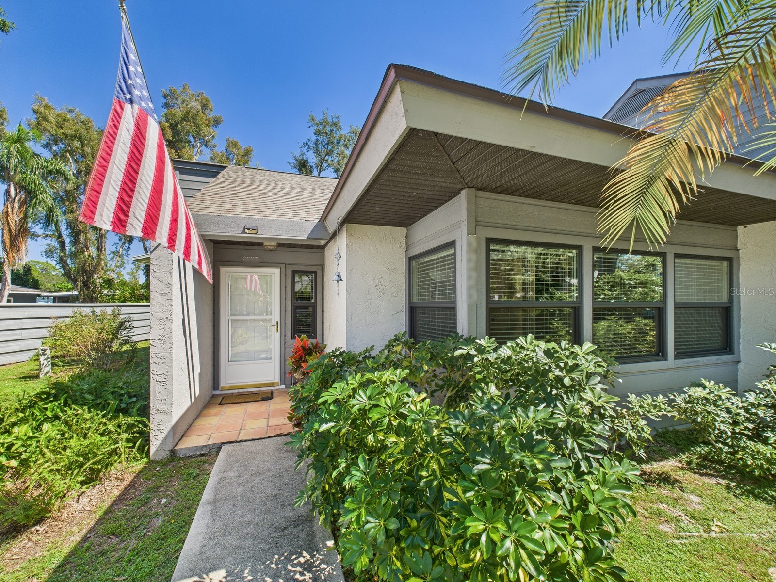 3225 Golden Eagle Lane Sarasota FL 34231 A4668884 image1