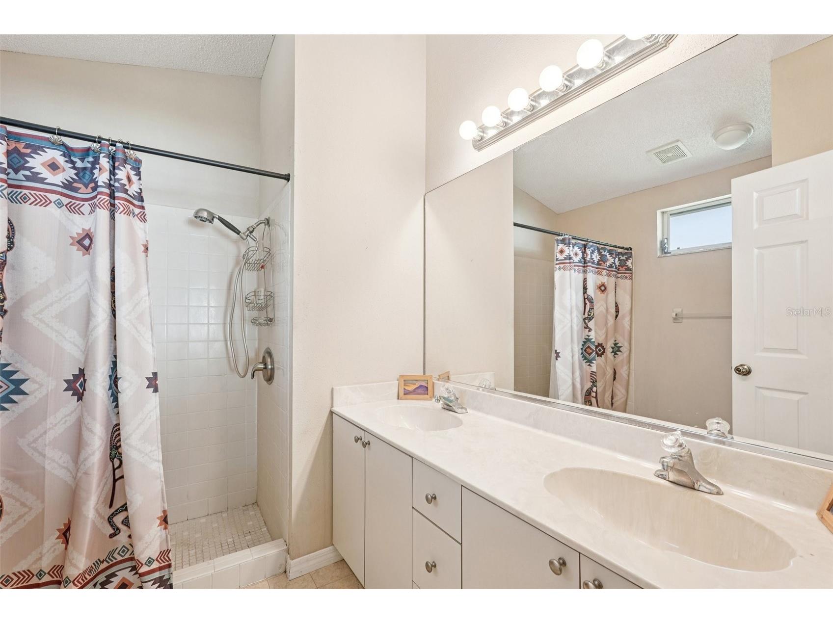 3225 Gulf Watch Court Sarasota FL 34231 TB8483842 image8