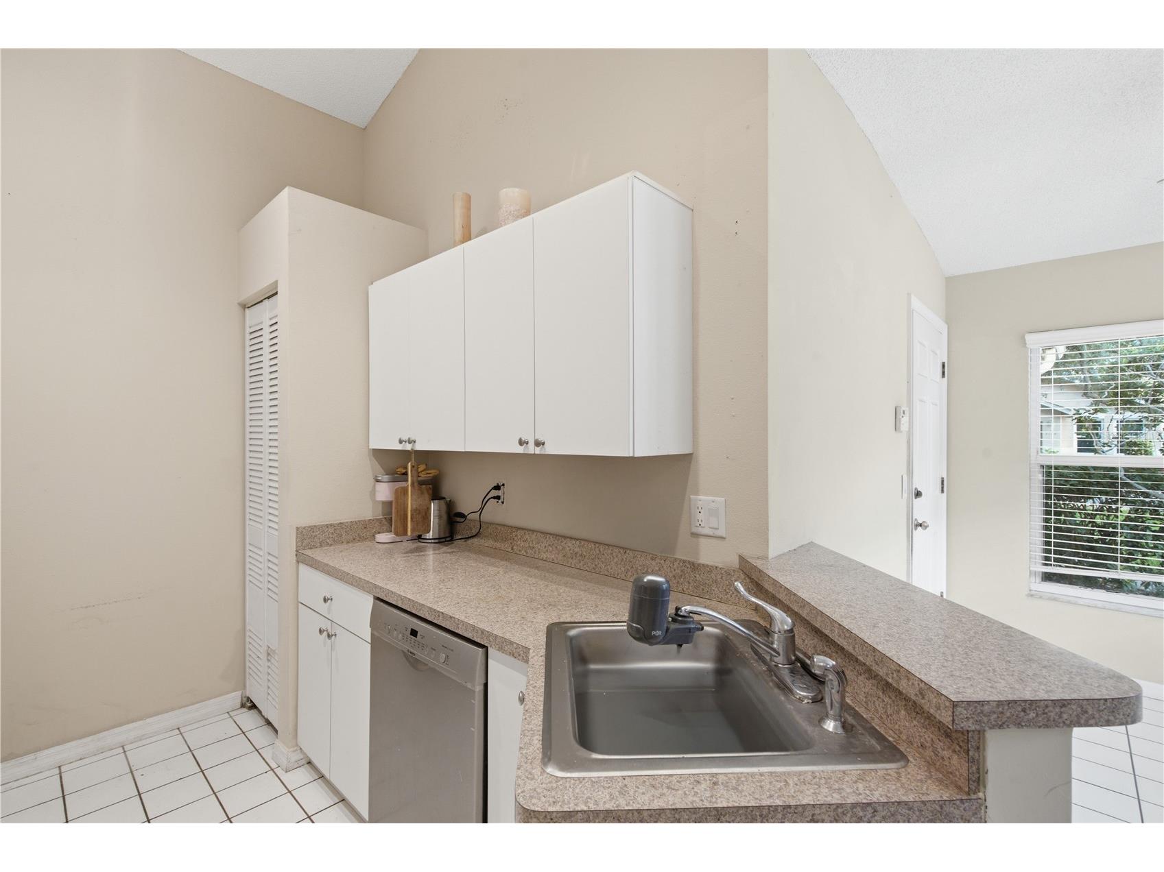 3225 Gulf Watch Court Sarasota FL 34231 TB8519650 image12