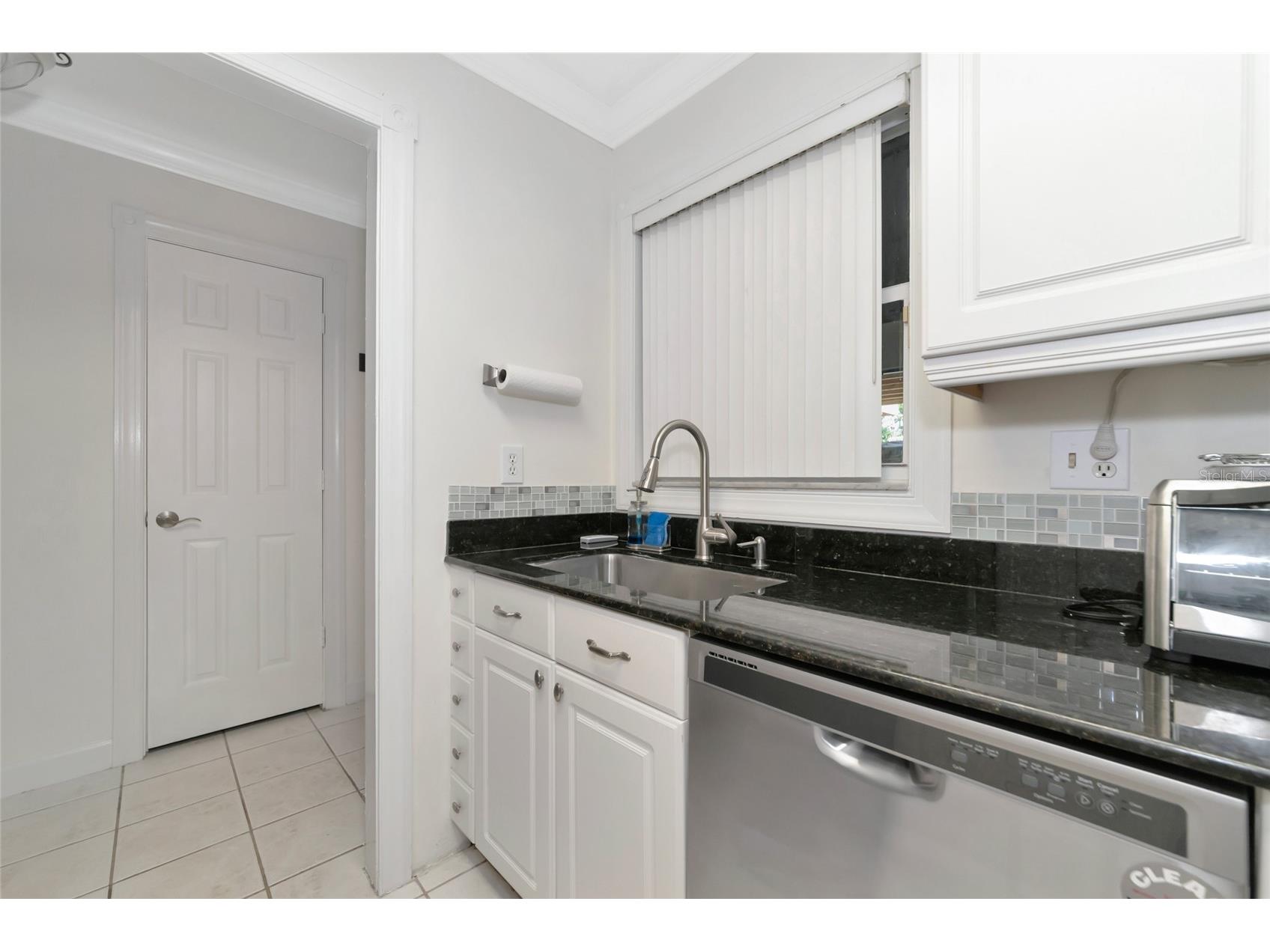 3225 Ramblewood Drive Sarasota FL 34237 A4678479 image11