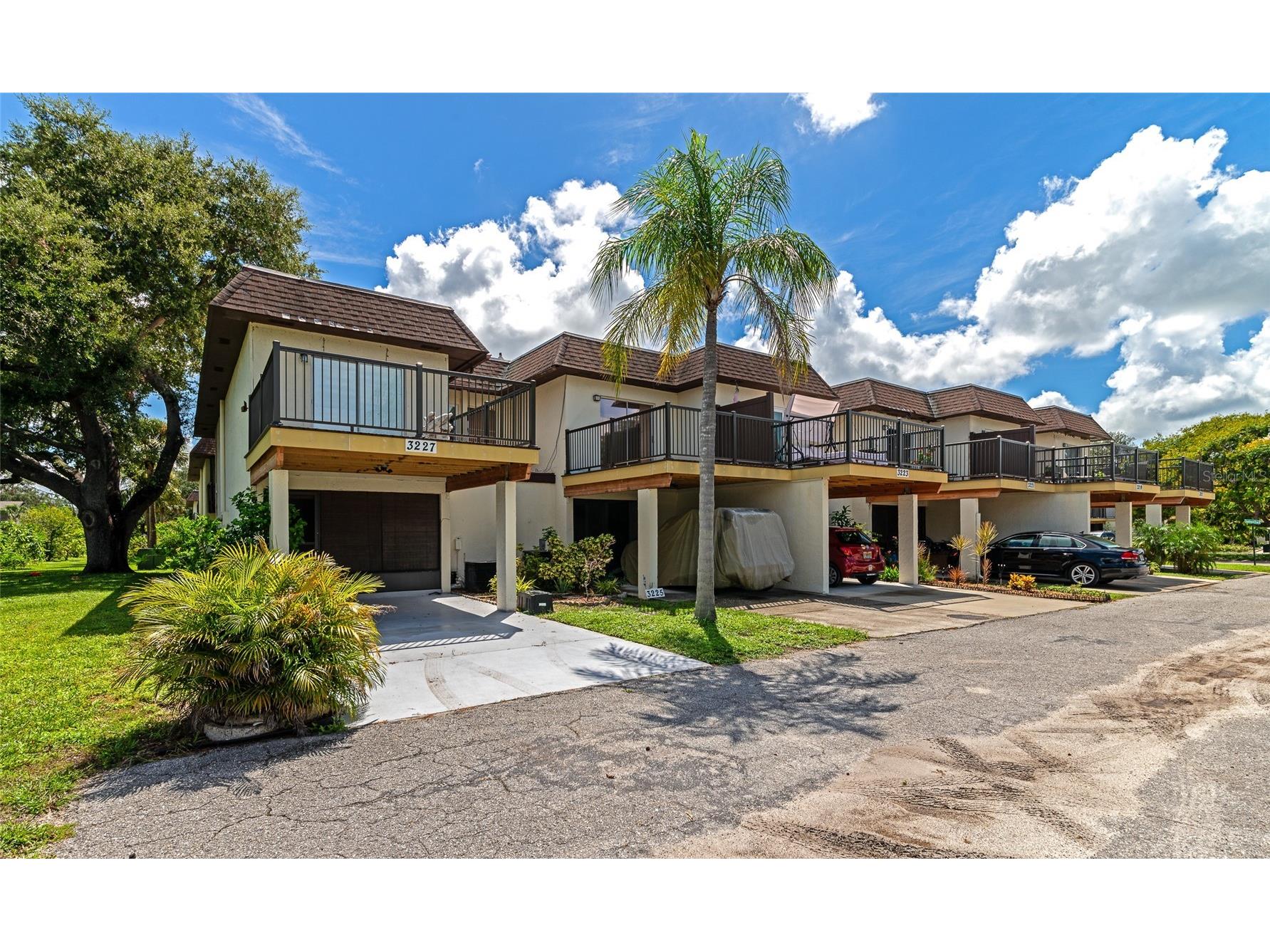 3225 Ramblewood Drive Sarasota FL 34237 A4678479 image2