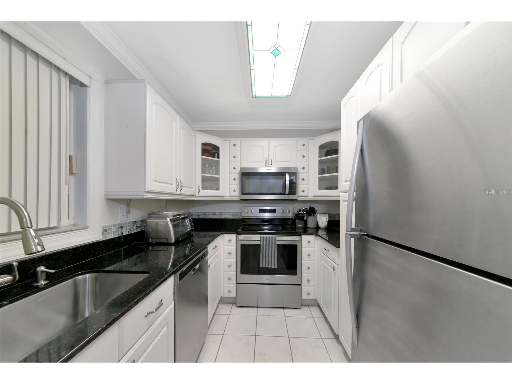 3225 Ramblewood Drive Sarasota FL 34237 A4678479 image8