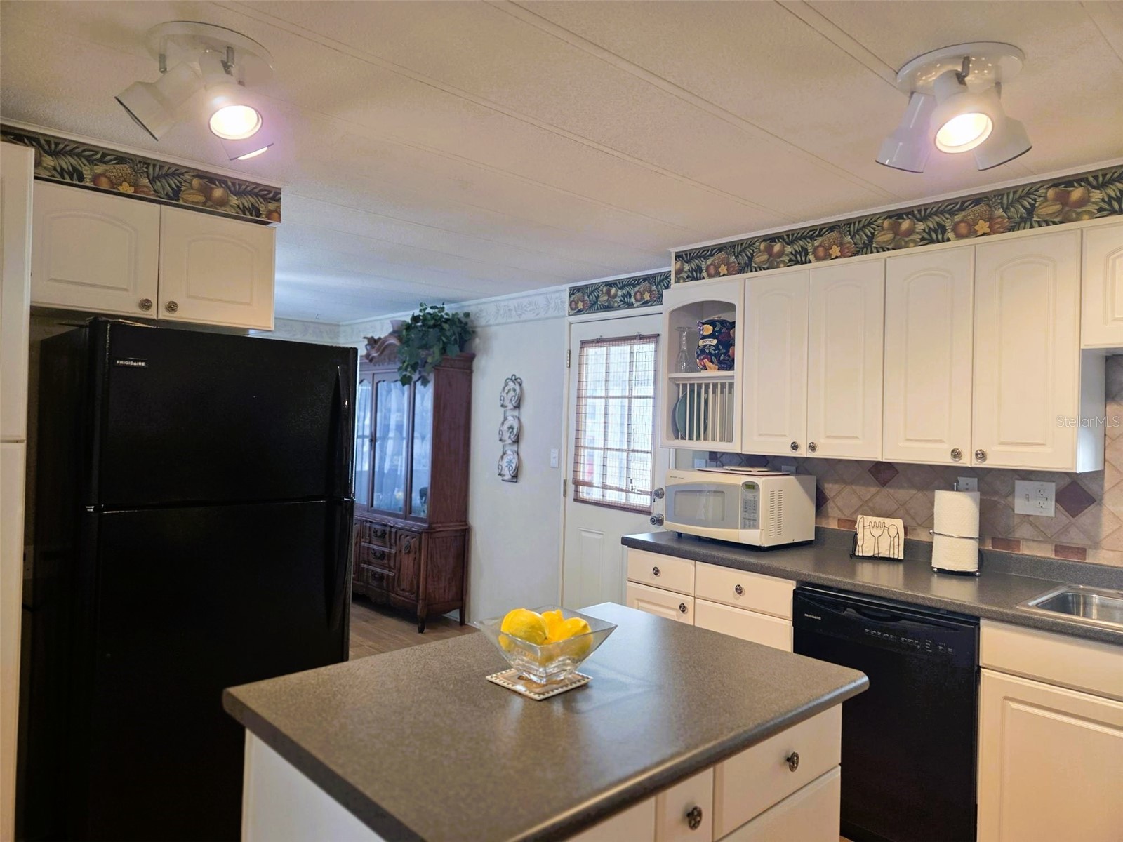 3225 Sweet Gum Terrace Sarasota FL 34237 A4682739 image11