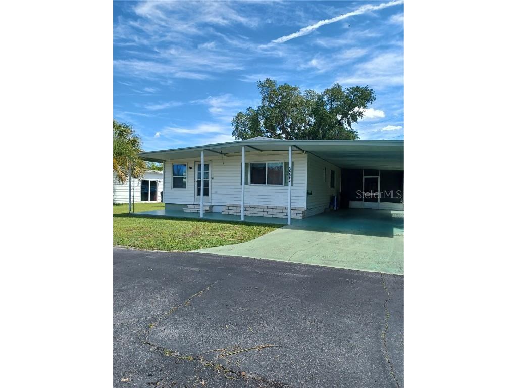 3226 Carnation Lane Zephyrhills FL 33541 T3516802 image1
