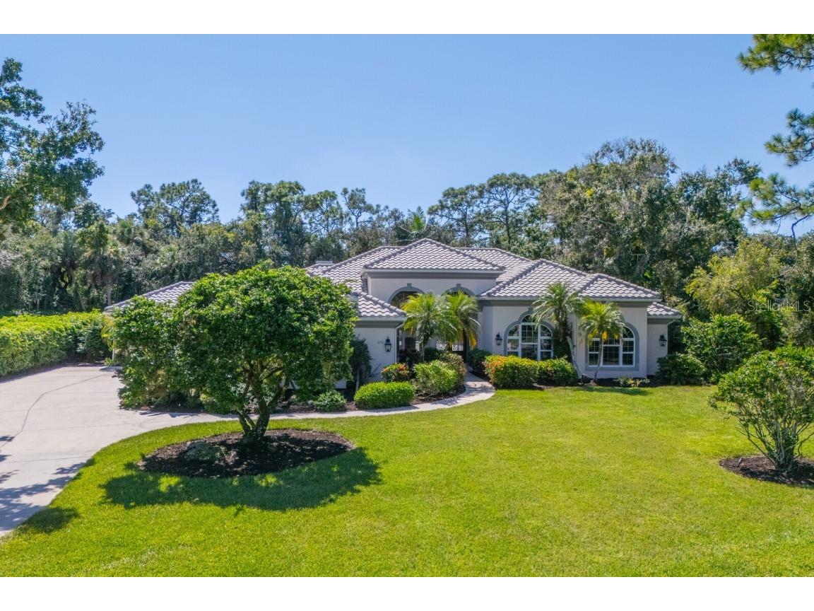 3226 Dick Wilson Drive Sarasota FL 34240 A4662669 image1