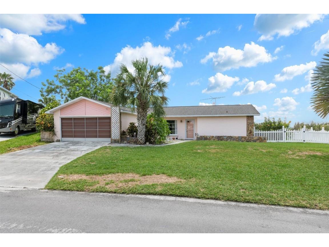 3226 Gardenia Drive Hernando Beach FL 34607 W7855690 image1