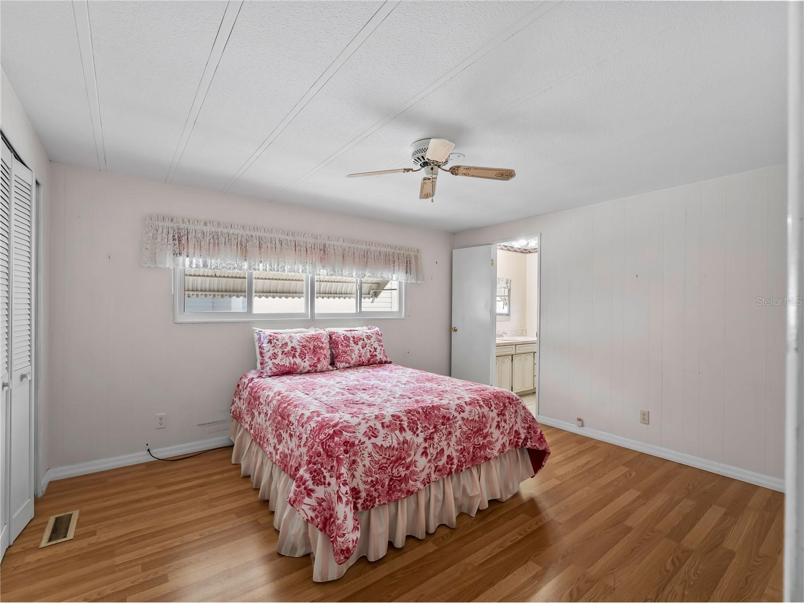 3226 Sweet Bay Terrace Sarasota FL 34237 A4698716 image18