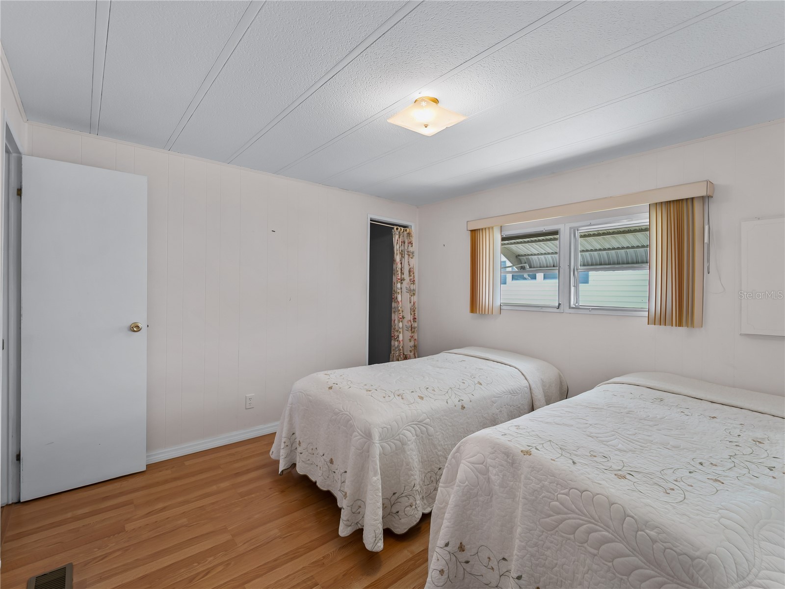 3226 Sweet Bay Terrace Sarasota FL 34237 A4698716 image25