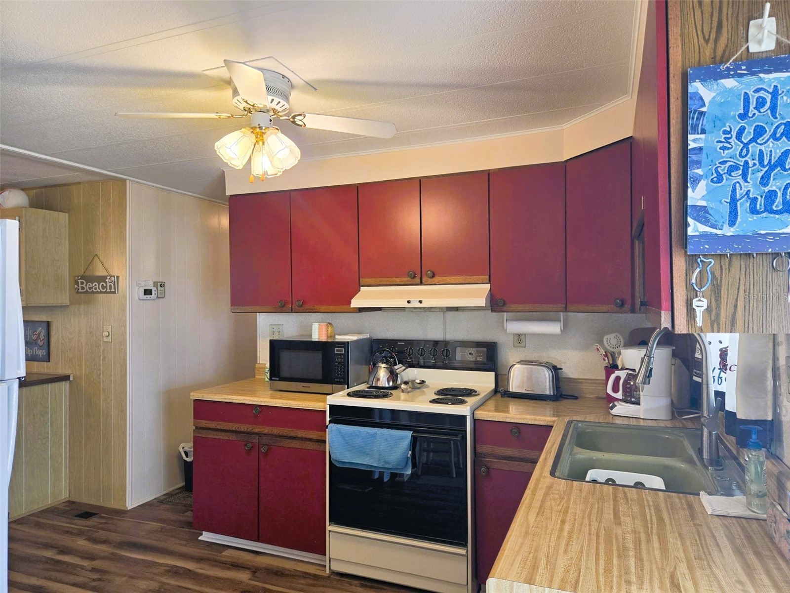 3226 Sweet Gum Terrace Sarasota FL 34237 A4689264 image10