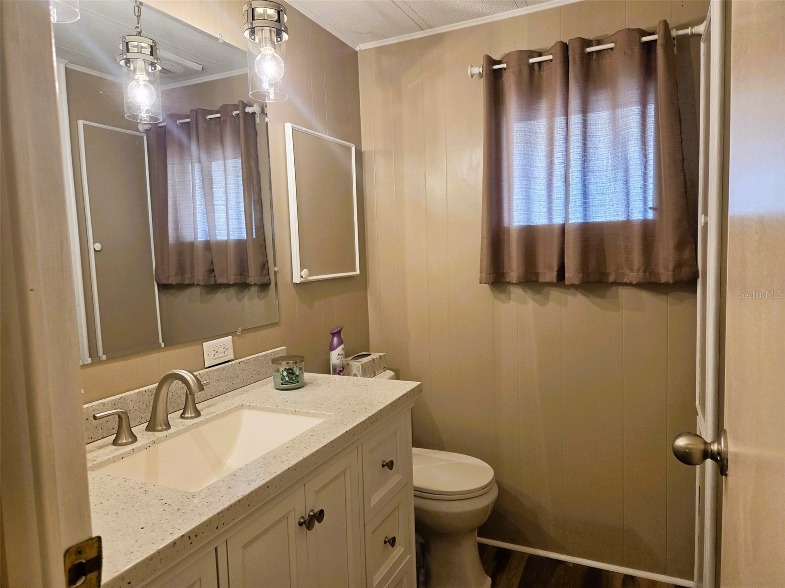 3226 Sweet Gum Terrace Sarasota FL 34237 A4689264 image25