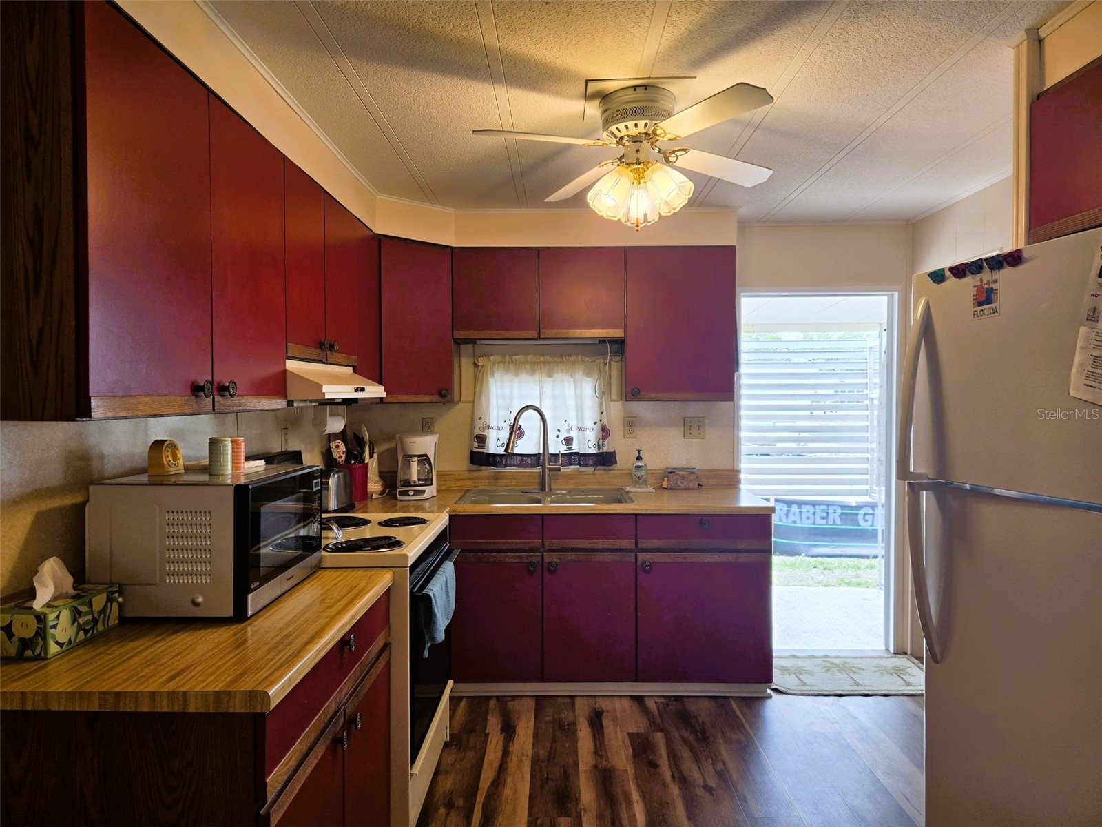 3226 Sweet Gum Terrace Sarasota FL 34237 A4689264 image9