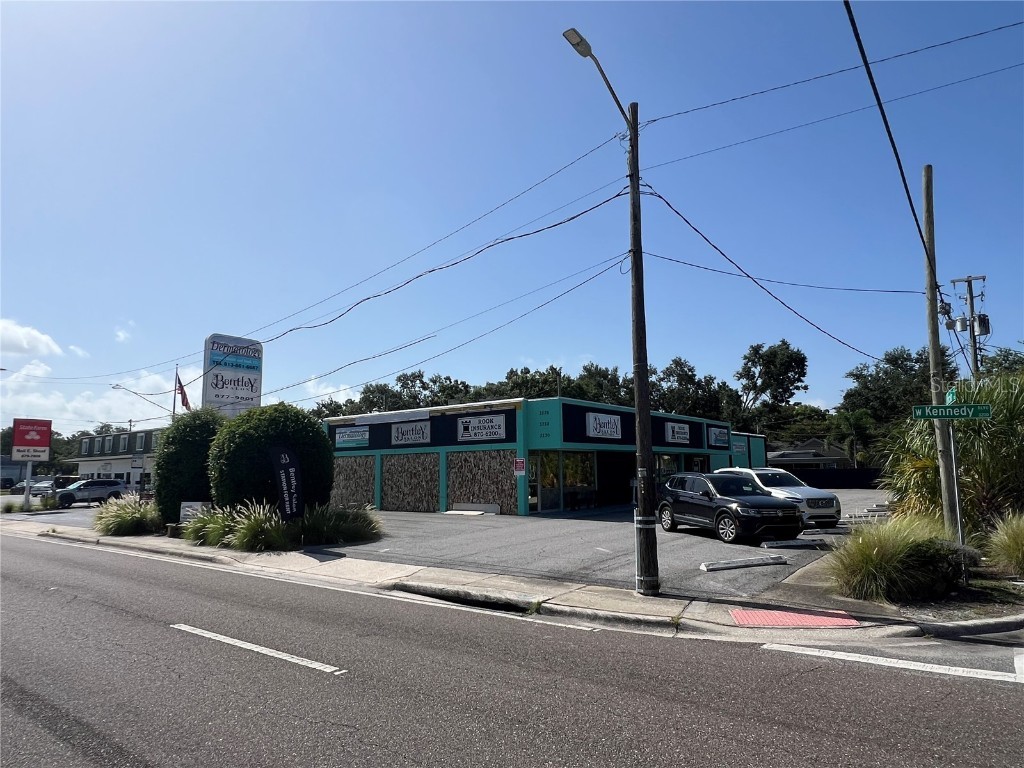 3226 W Kennedy Boulevard Tampa FL 33609 TB8411998 image7