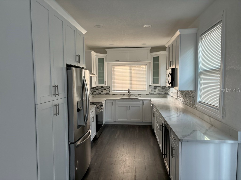 3227 70th Avenue N Saint Petersburg FL 33702 TB8456866 image6