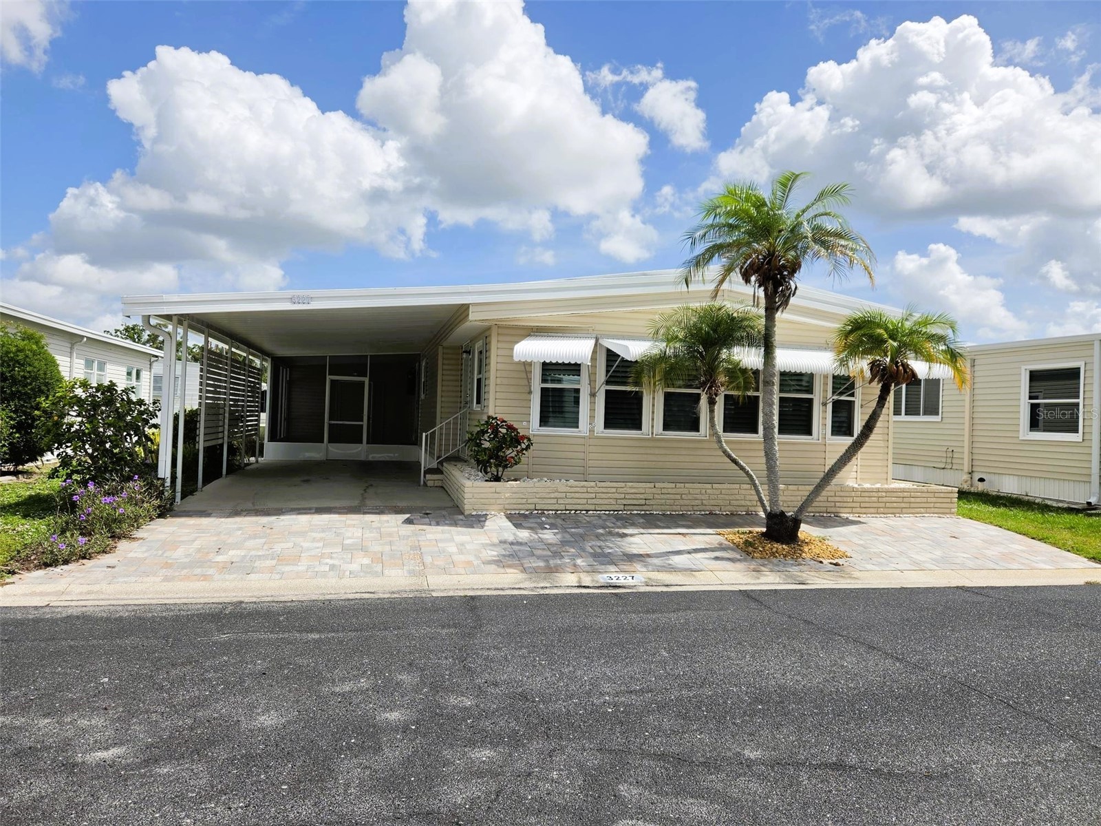 3227 Bayberry Terrace Sarasota FL 34237 A4694645 image1