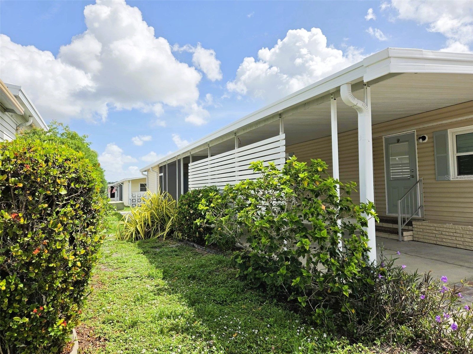 3227 Bayberry Terrace Sarasota FL 34237 A4694645 image2