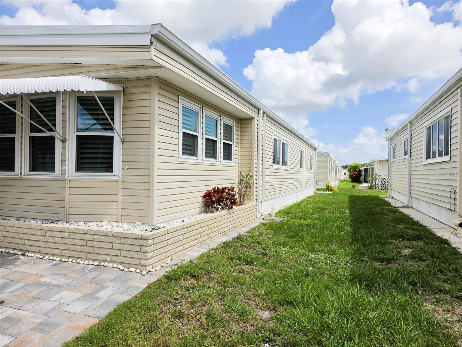 3227 Bayberry Terrace Sarasota FL 34237 A4694645 image3