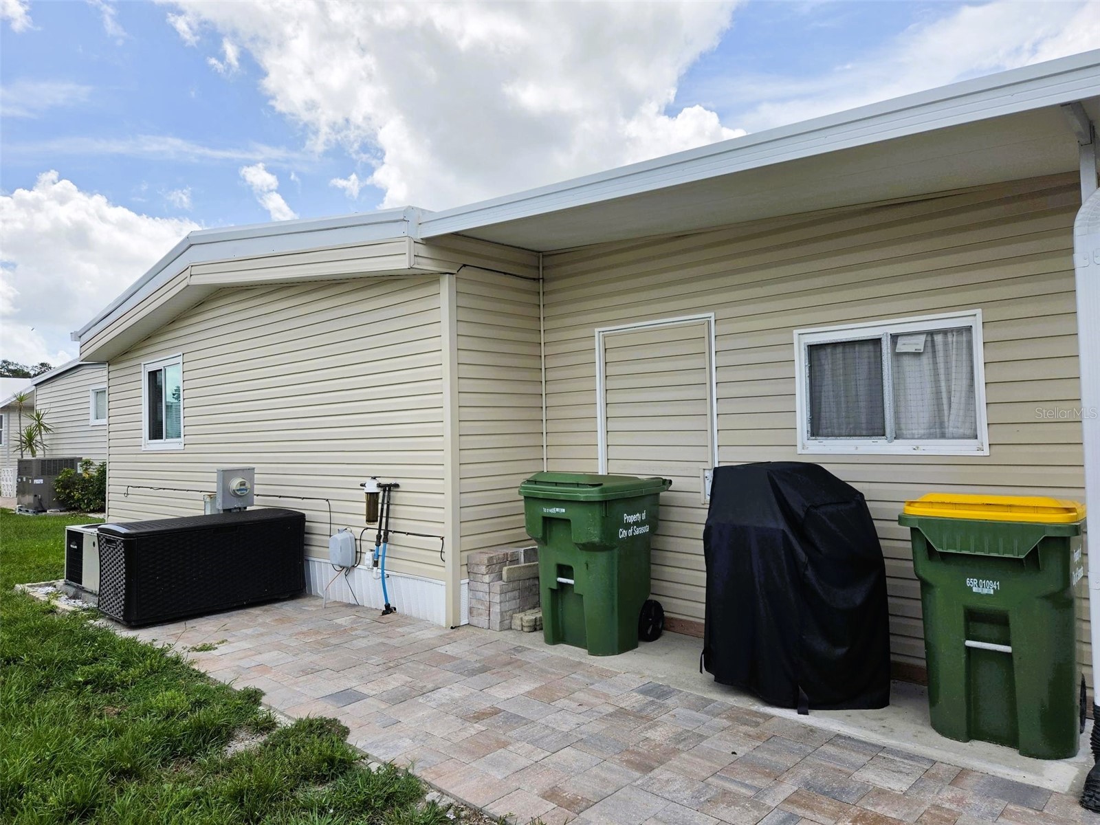 3227 Bayberry Terrace Sarasota FL 34237 A4694645 image5