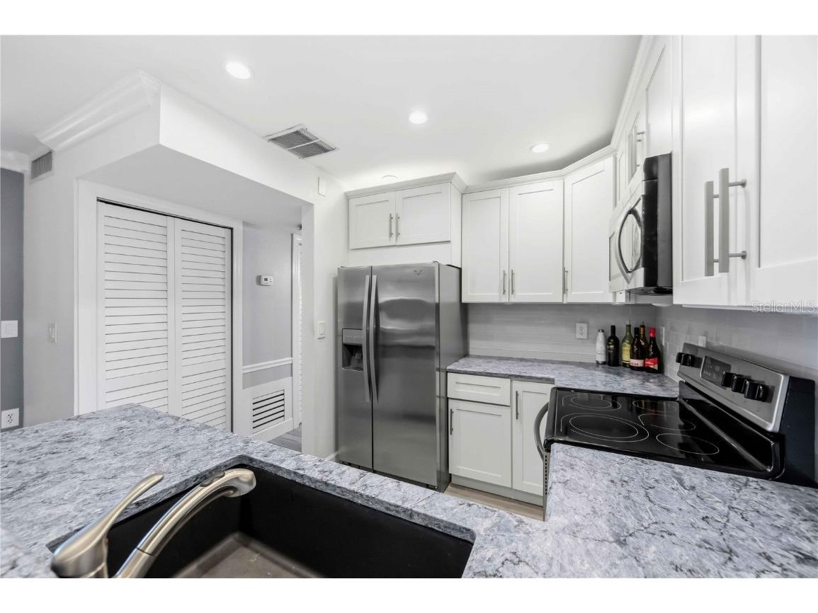 3227 Beneva Road #201 Sarasota FL 34232 A4672185 image19