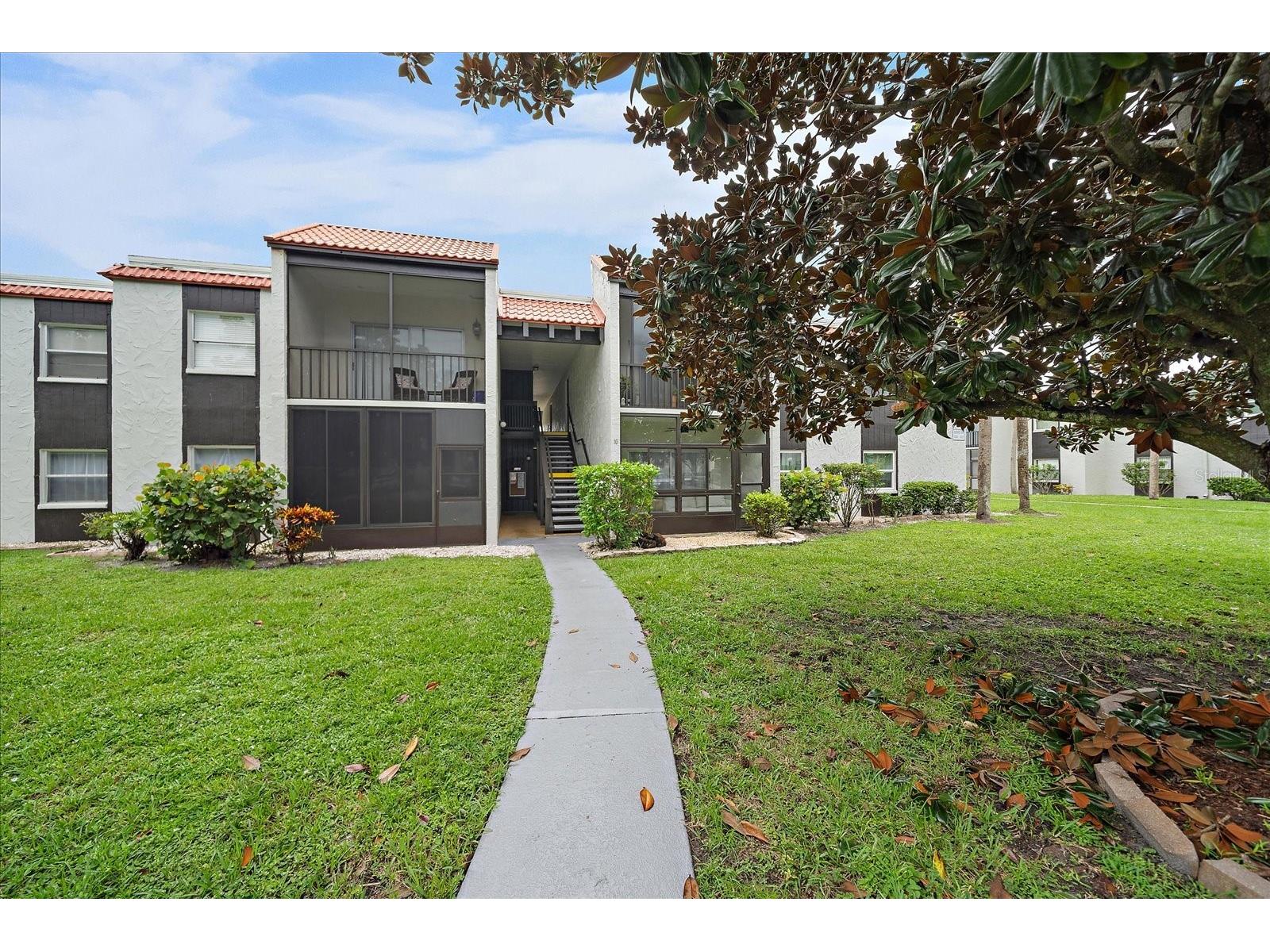 3227 Beneva Road #203 Sarasota FL 34232 A4663437 image1