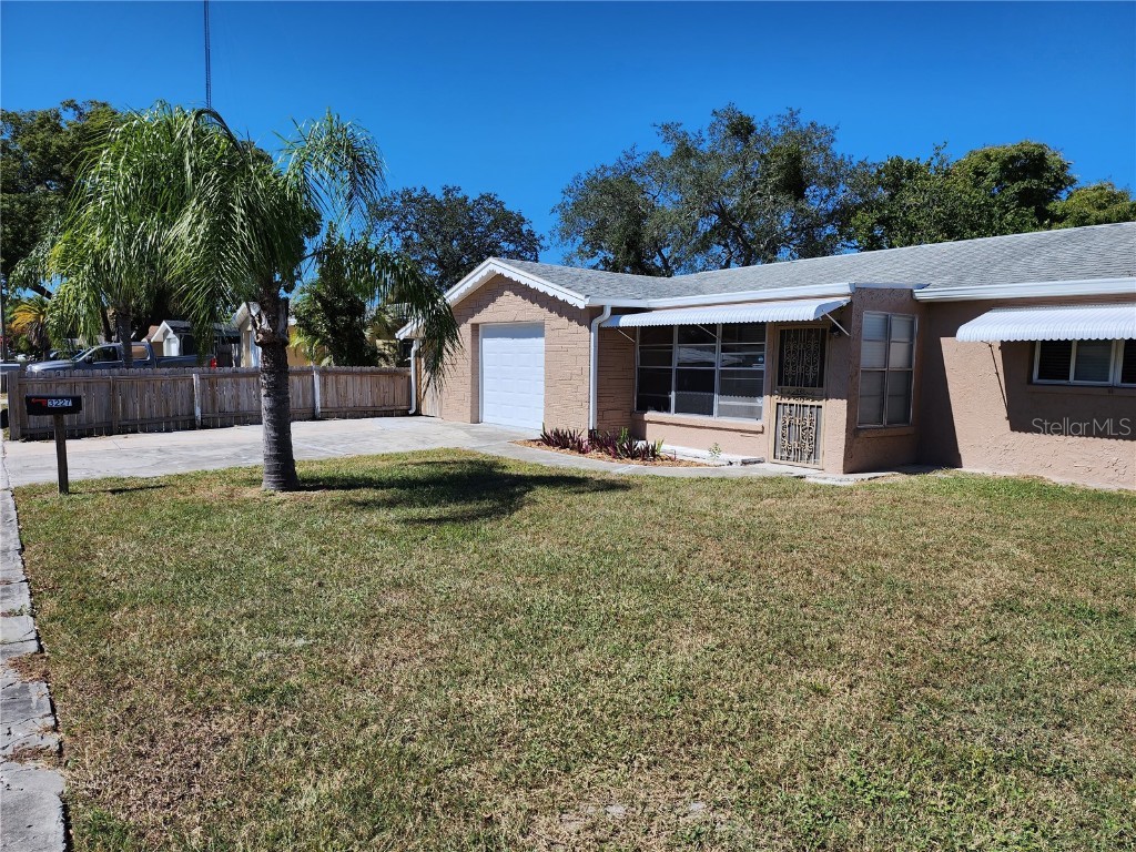 3227 Fairmount Drive Holiday FL 34691 U8218762 image1
