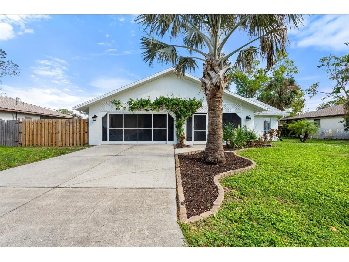 3227 Hercules Road Venice FL 34293 A4628140 image1