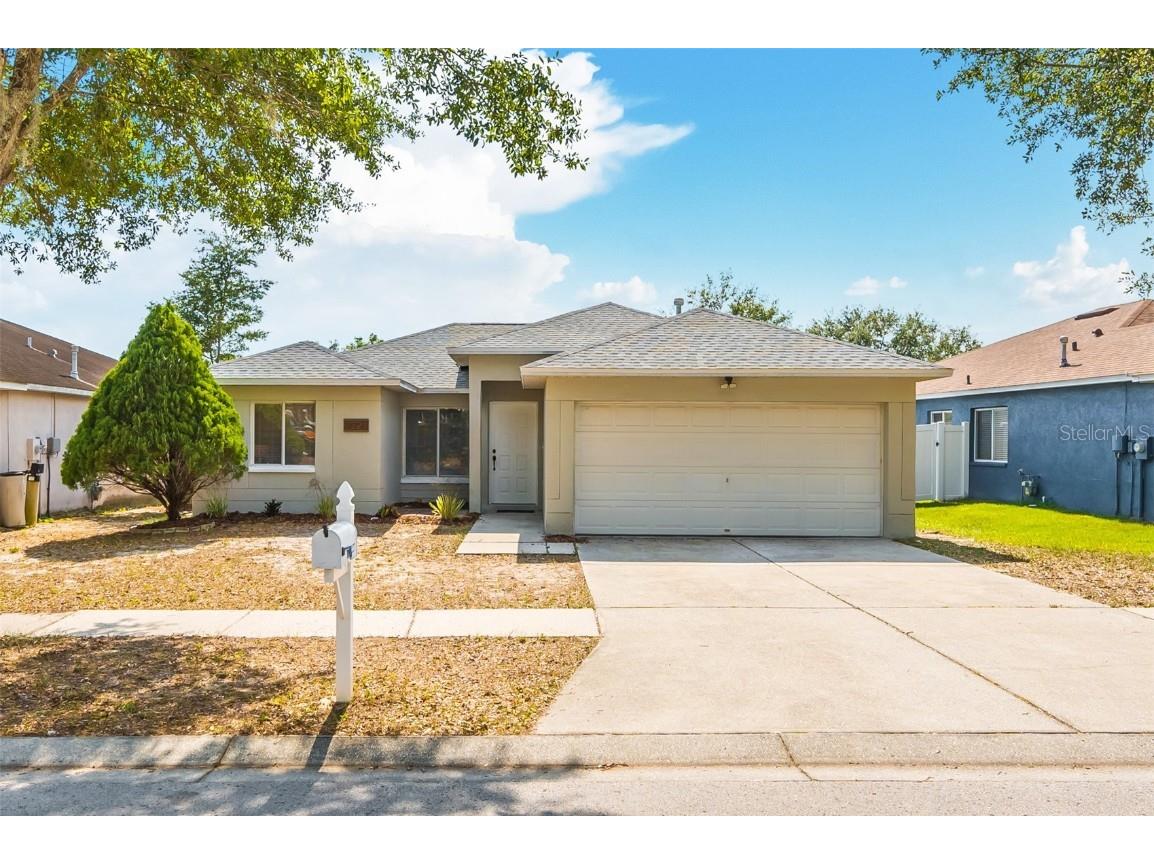 3227 Summer Cruise Drive Valrico FL 33594 T3446898 image1