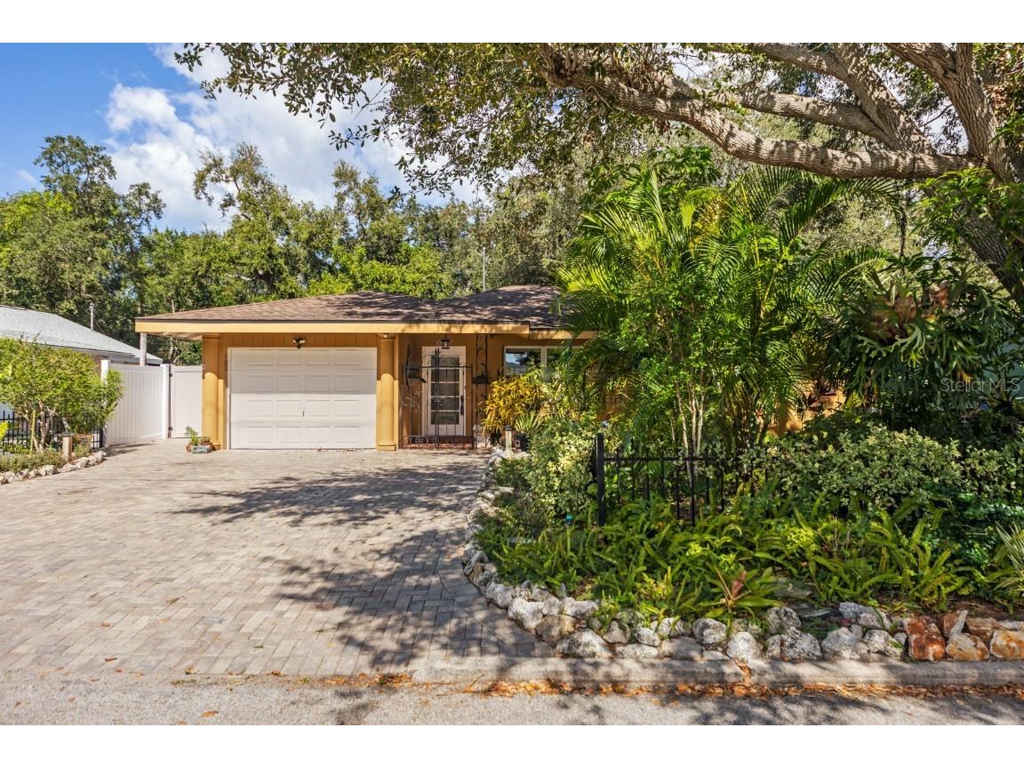 3228 1st Avenue W Bradenton FL 34205 U8220714 image1