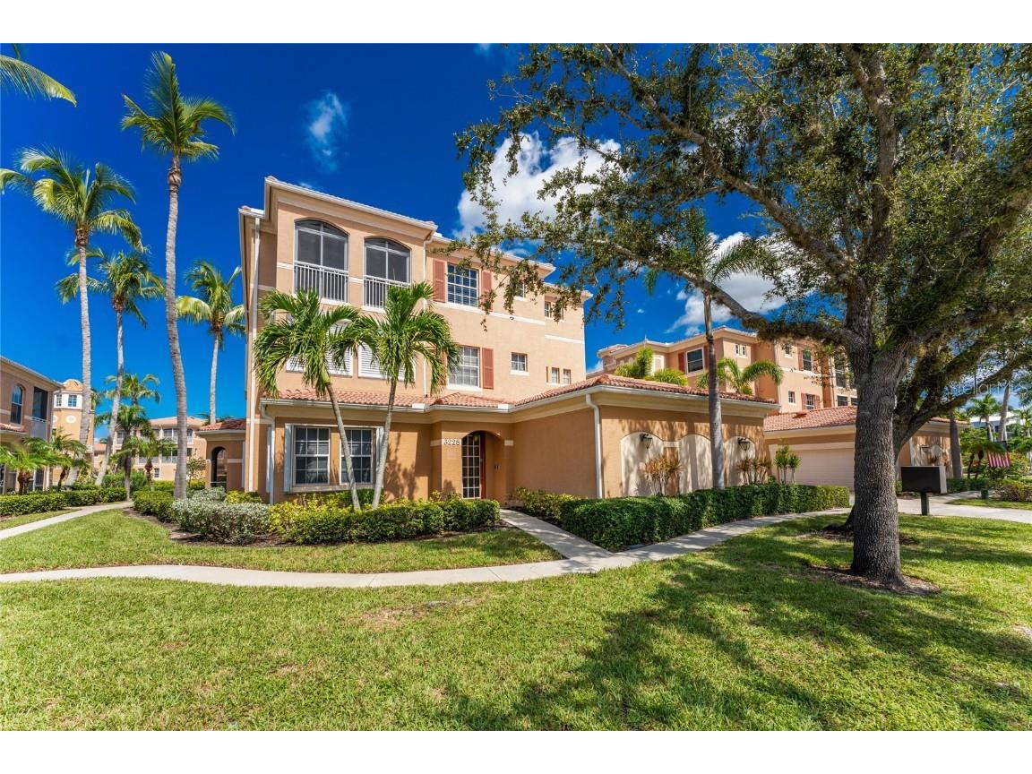 3228 Sunset Key Cir #103 Punta Gorda FL 33955 C7481153 image1