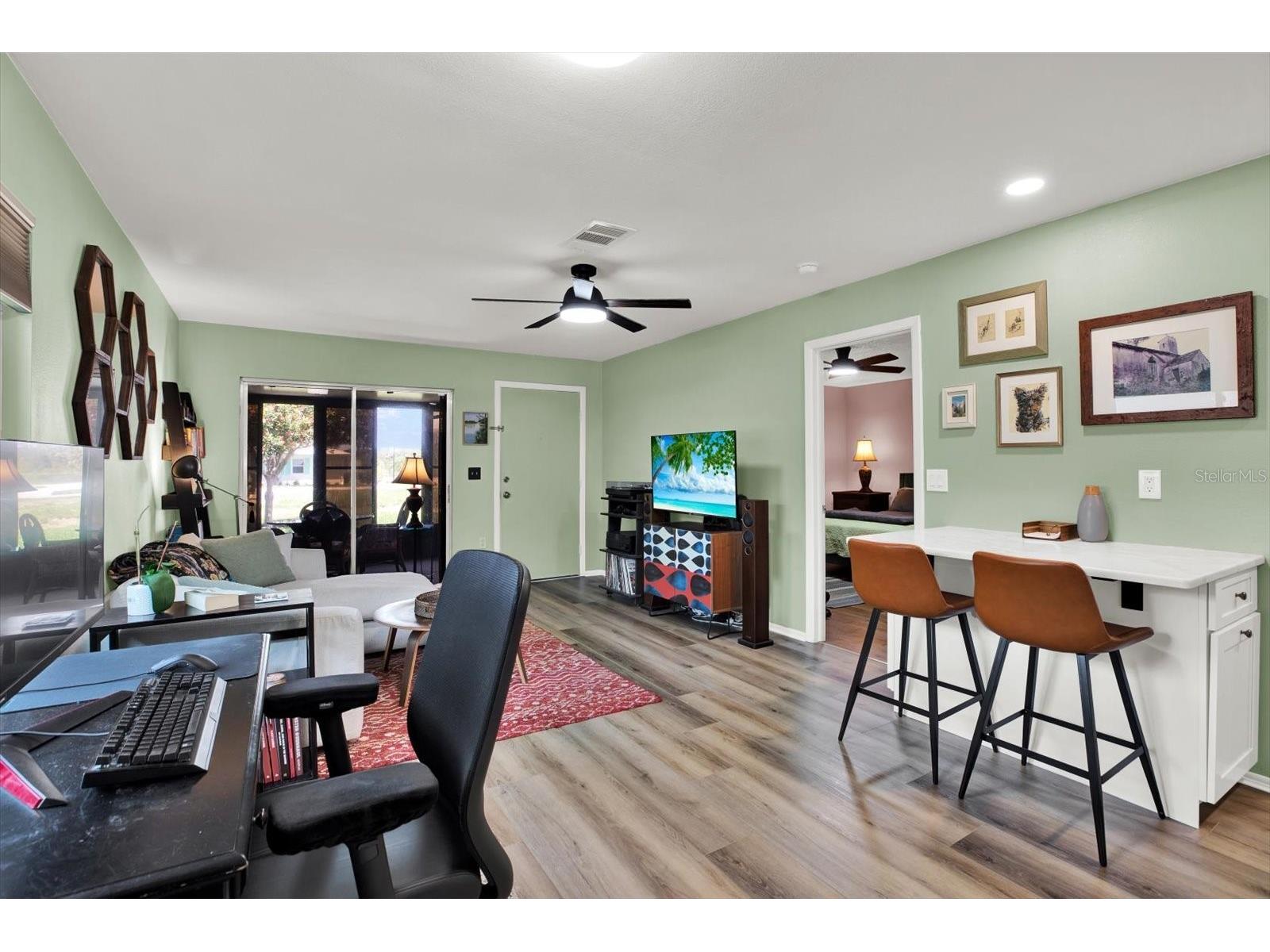 3229 40th Lane S #C Saint Petersburg FL 33711 TB8390509 image7