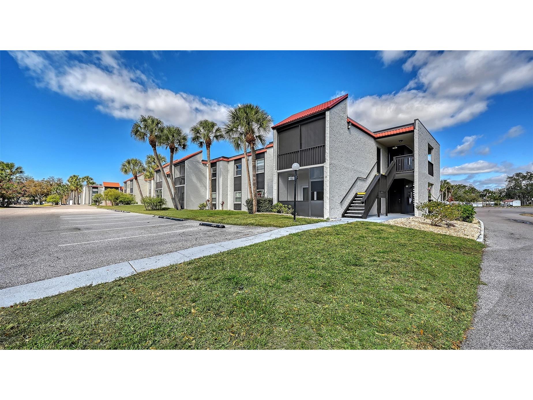 3229 Beneva Road #101 Sarasota FL 34232 A4682891 image1