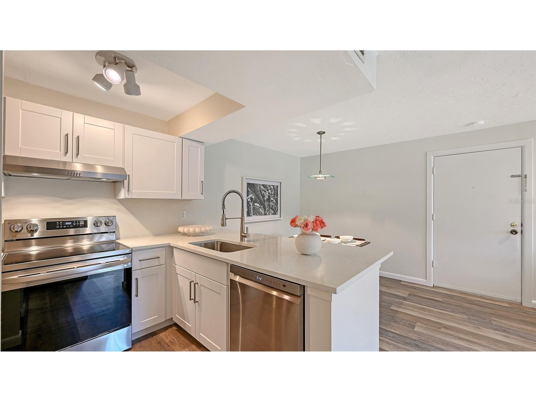 3229 Beneva Road #101 Sarasota FL 34232 A4682891 image12