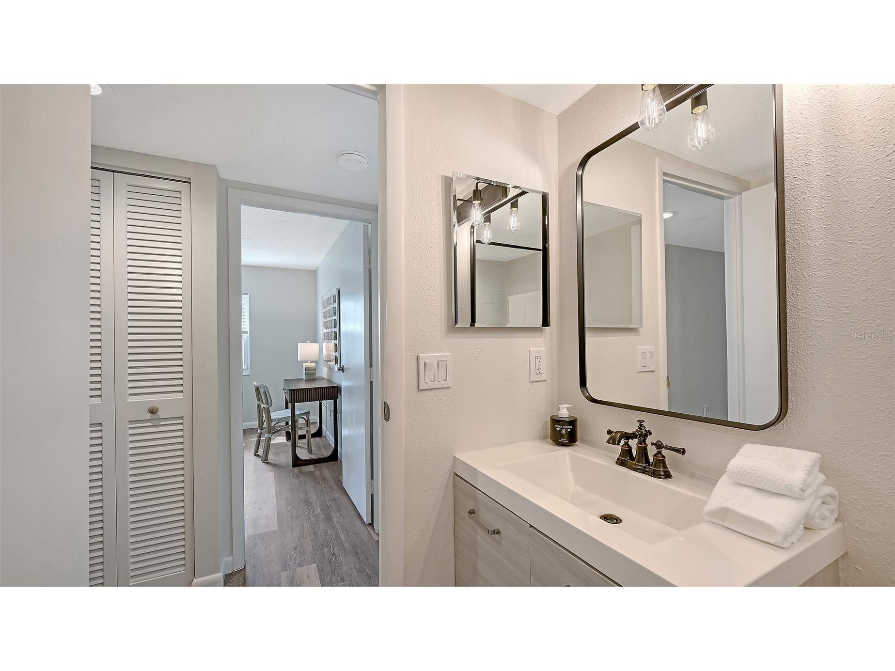 3229 Beneva Road #101 Sarasota FL 34232 A4682891 image13