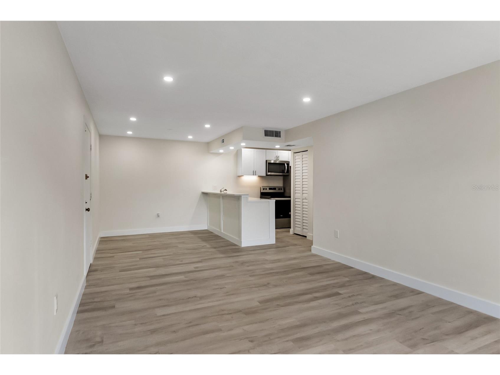 3229 Beneva Road #203 Sarasota FL 34232 A4694705 image8