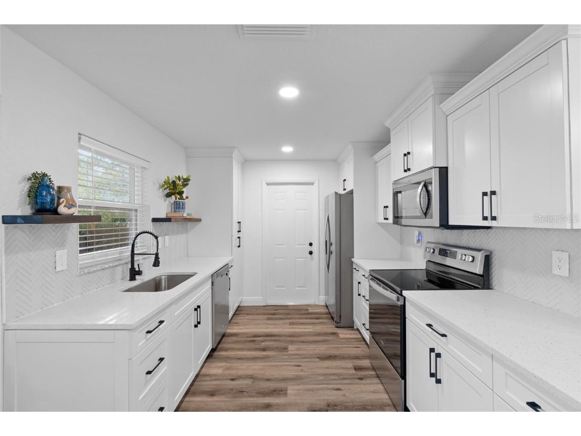 3229 Parkway Place Palm Harbor FL 34684 TB8442469 image11