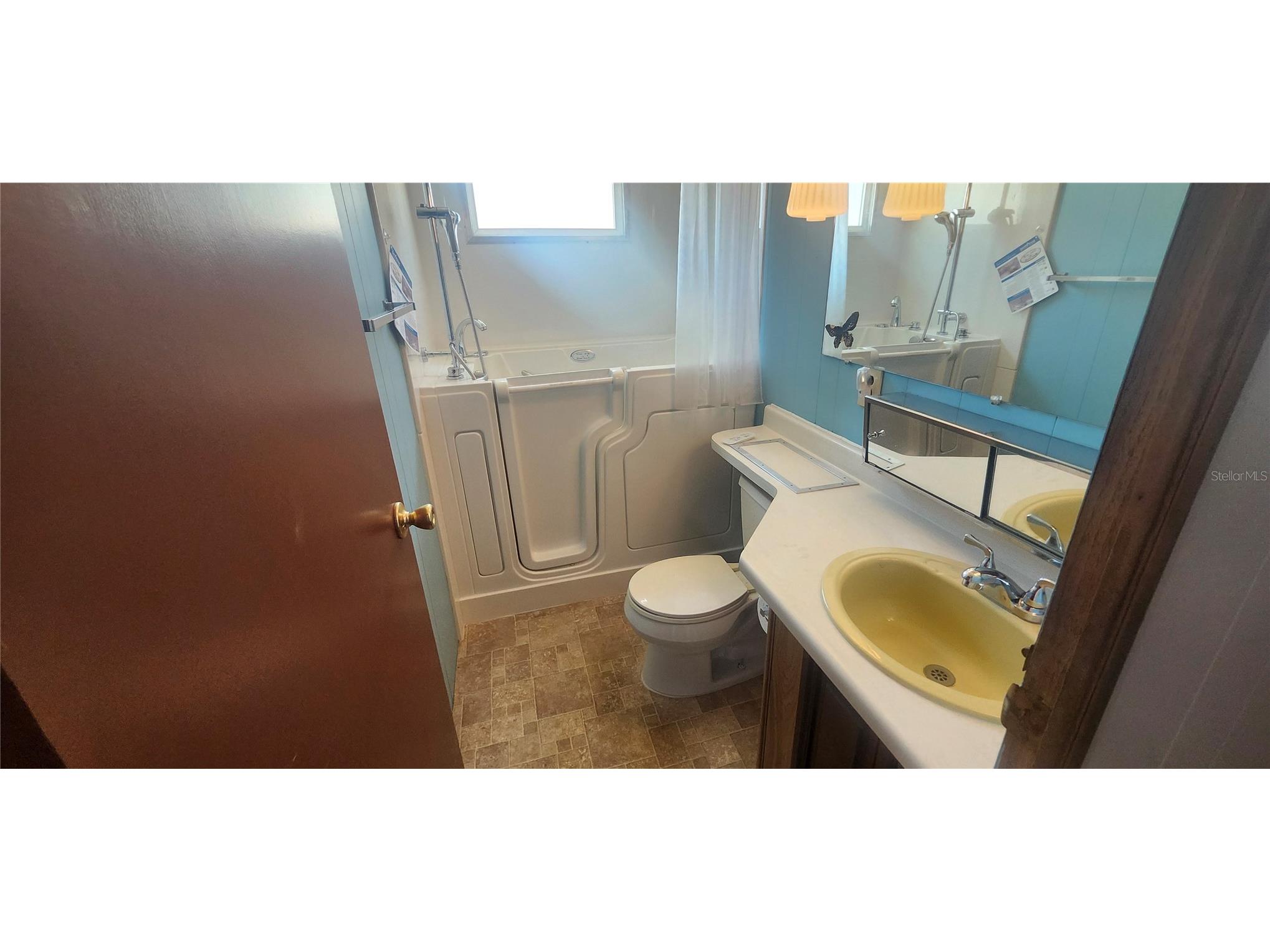 3229 Tiki Drive Holiday FL 34691 W7883073 image8
