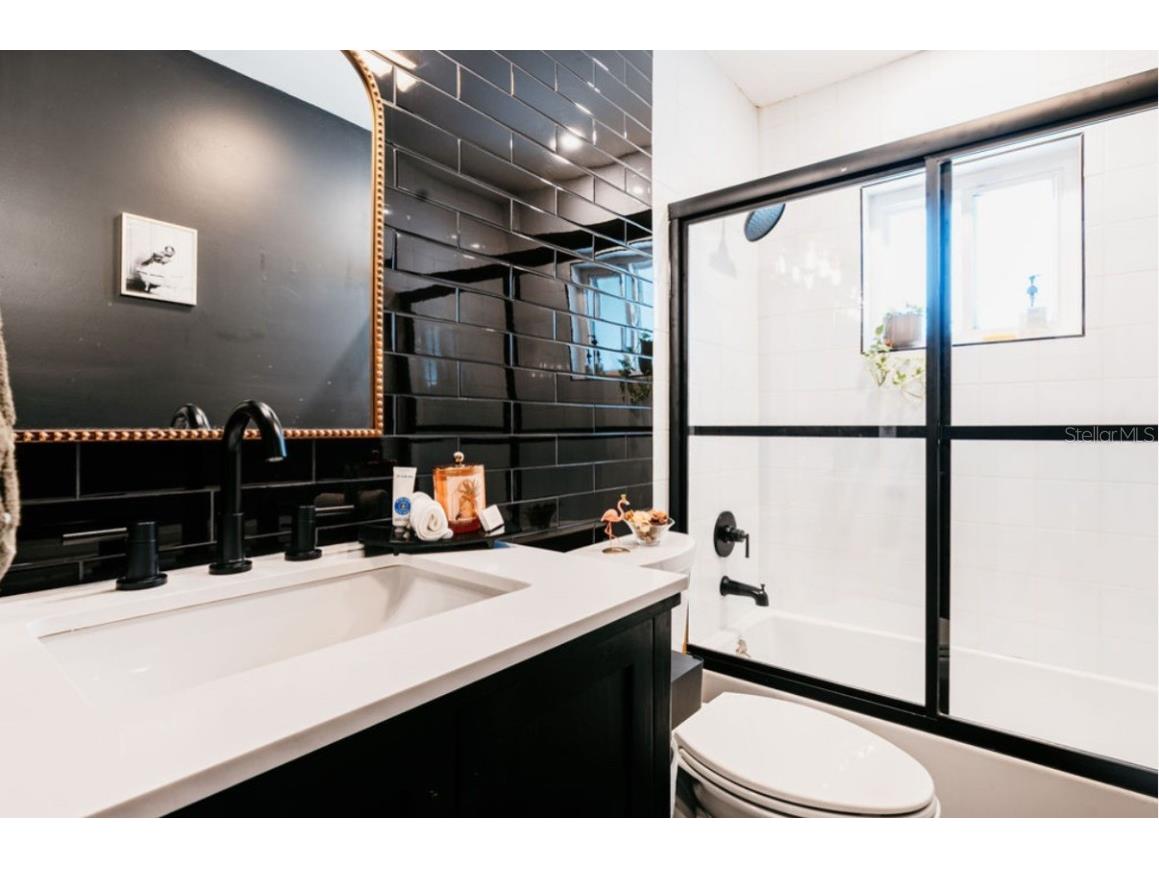 3229 W Fielder Street Tampa FL 33611 TB8452394 image10