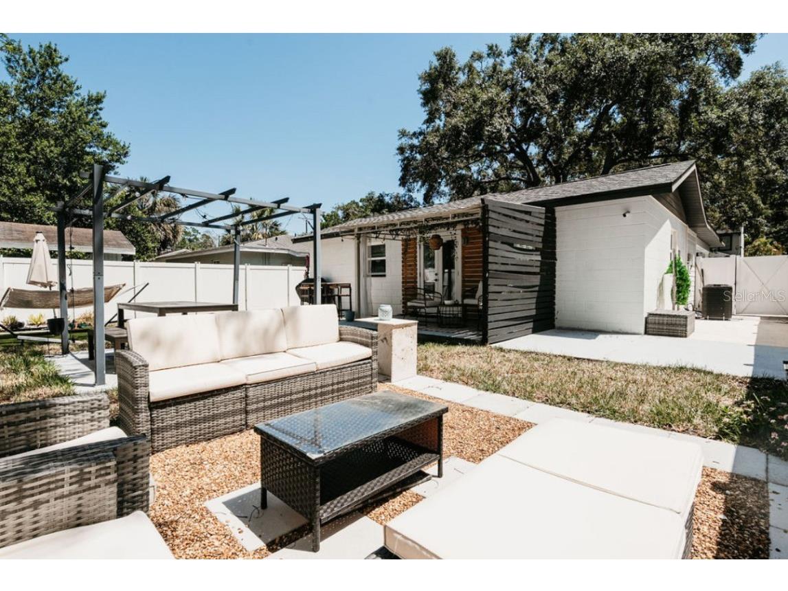 3229 W Fielder Street Tampa FL 33611 TB8452394 image16