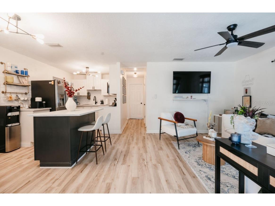 3229 W Fielder Street Tampa FL 33611 TB8452394 image2