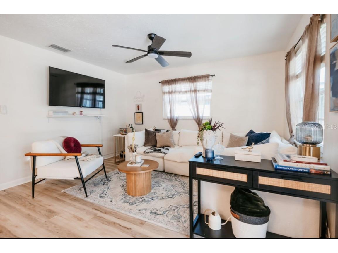 3229 W Fielder Street Tampa FL 33611 TB8452394 image5