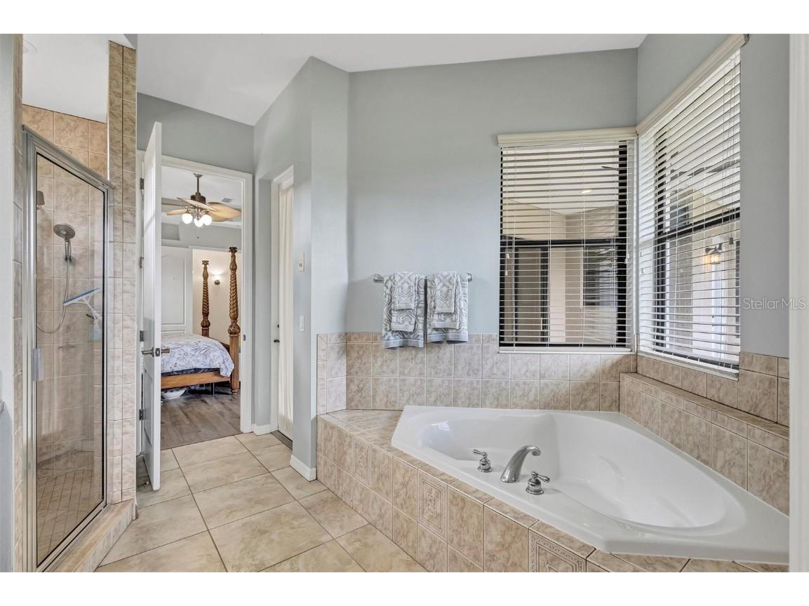 323 141st Court NE Bradenton FL 34212 A4666924 image27