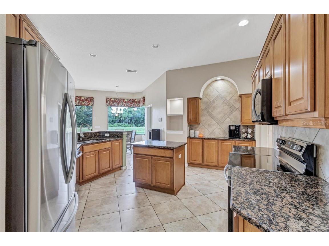 323 141st Court NE Bradenton FL 34212 A4666924 image34