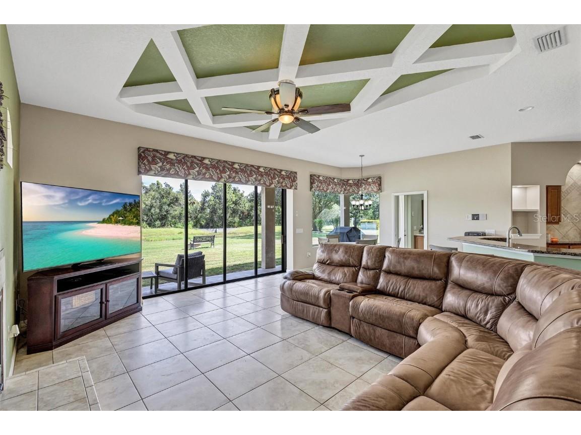 323 141st Court NE Bradenton FL 34212 A4666924 image38