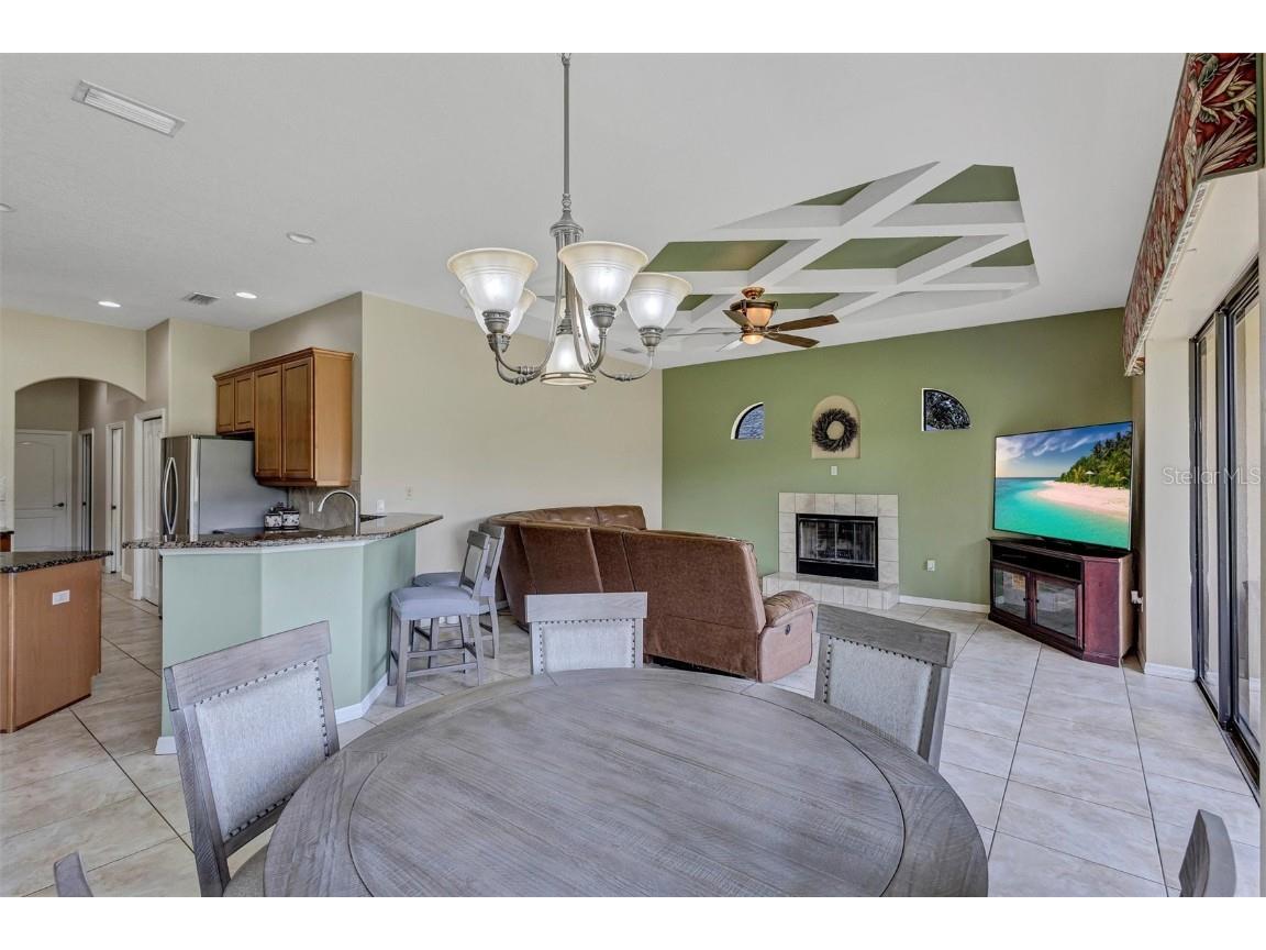 323 141st Court NE Bradenton FL 34212 A4666924 image40