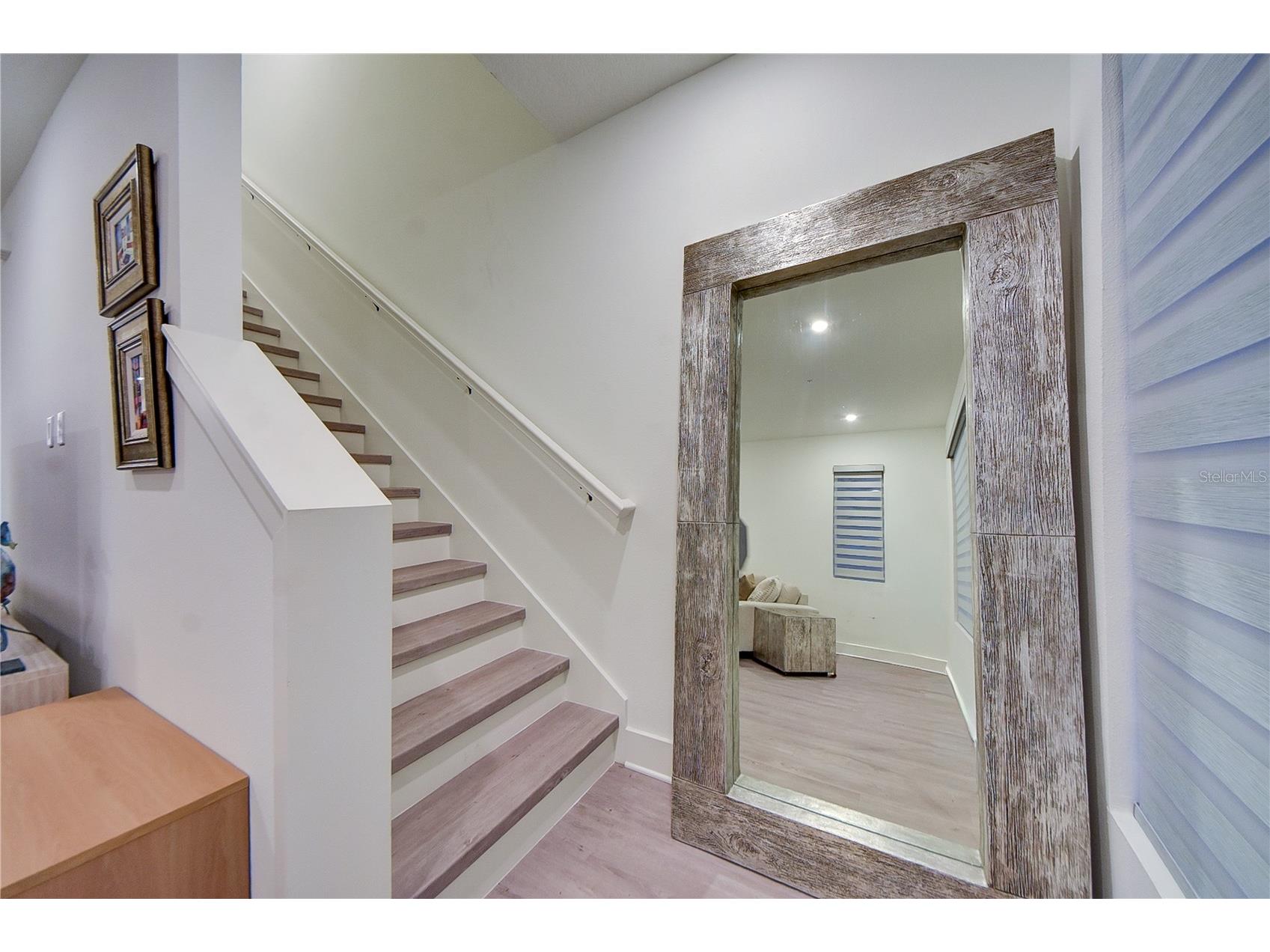 323 15th Street N Saint Petersburg FL 33705 TB8465064 image31