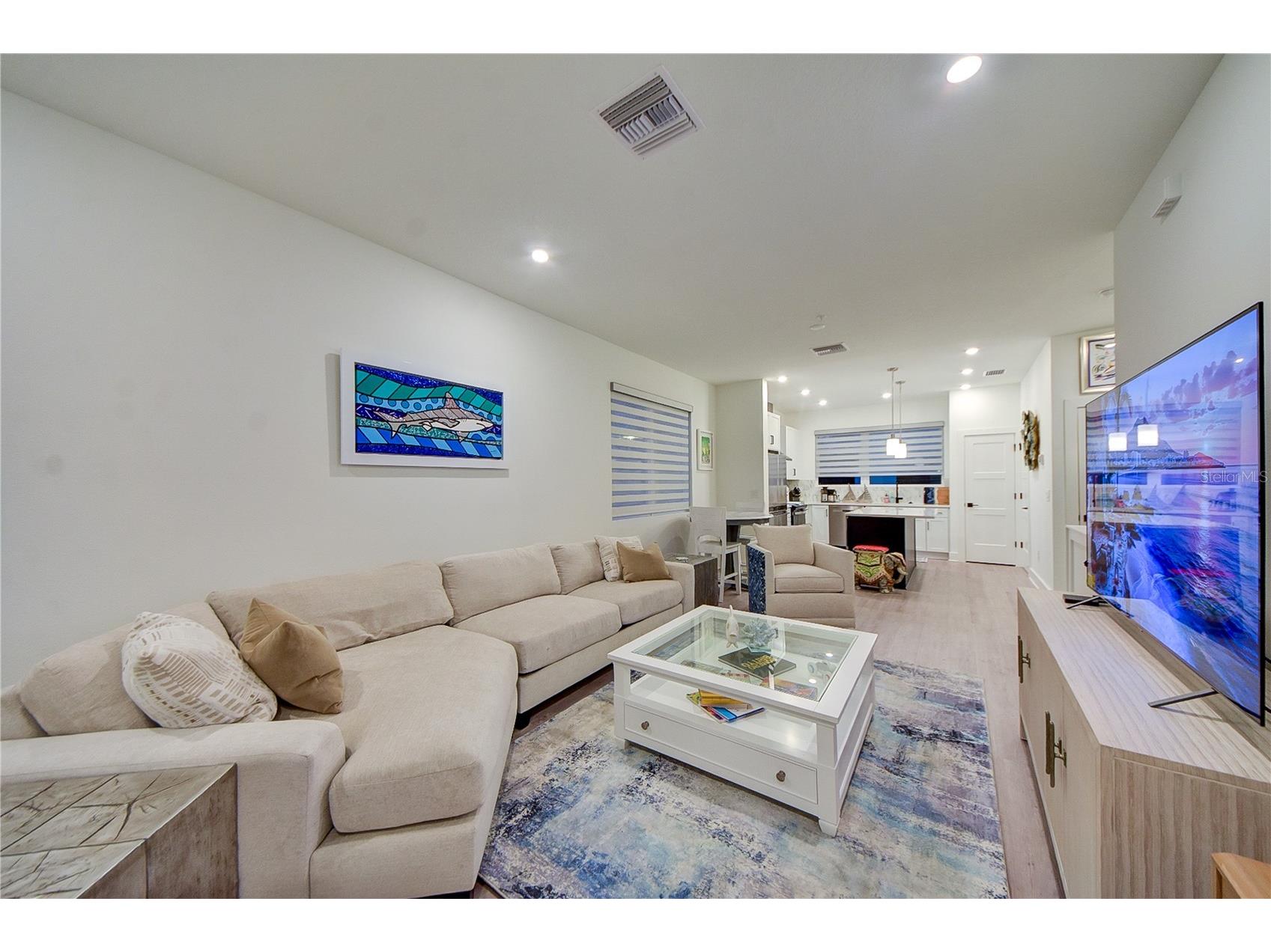 323 15th Street N Saint Petersburg FL 33705 TB8505690 image23