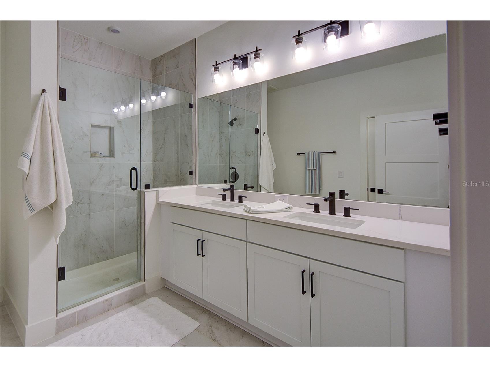 323 15th Street N Saint Petersburg FL 33705 TB8505690 image36