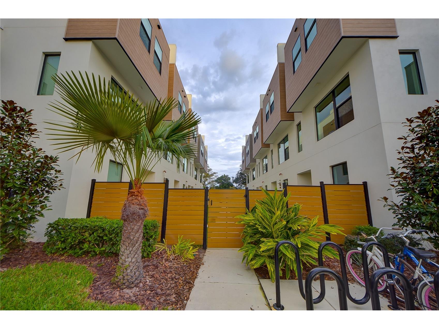 323 15th Street N Saint Petersburg FL 33705 TB8505690 image7