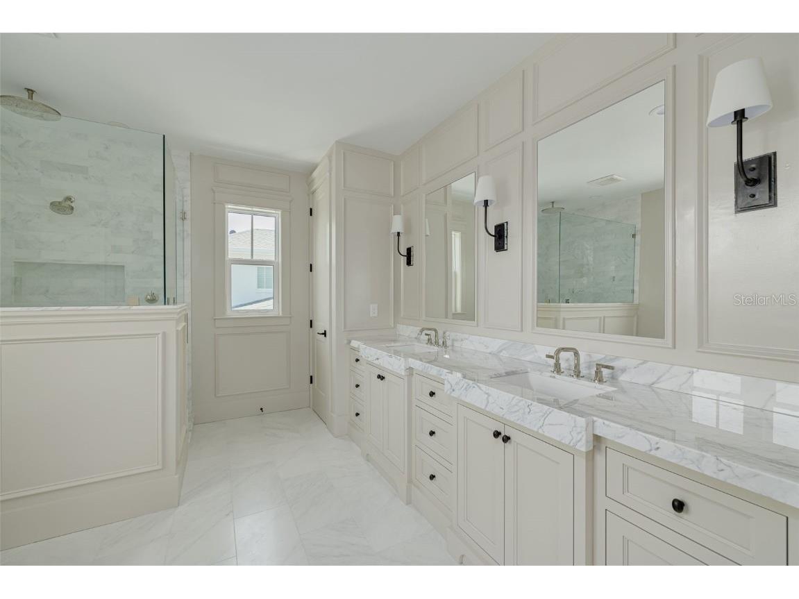 323 Appian Way NE Saint Petersburg FL 33704 TB8343227 image34