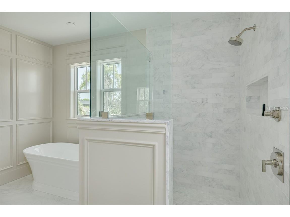 323 Appian Way NE Saint Petersburg FL 33704 TB8343227 image35